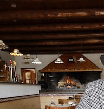 Den lokala restaurangen.