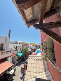 Vista habitación balcón día