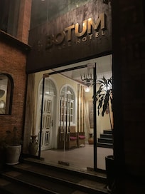 Even this horrible picture makes it look better than it is