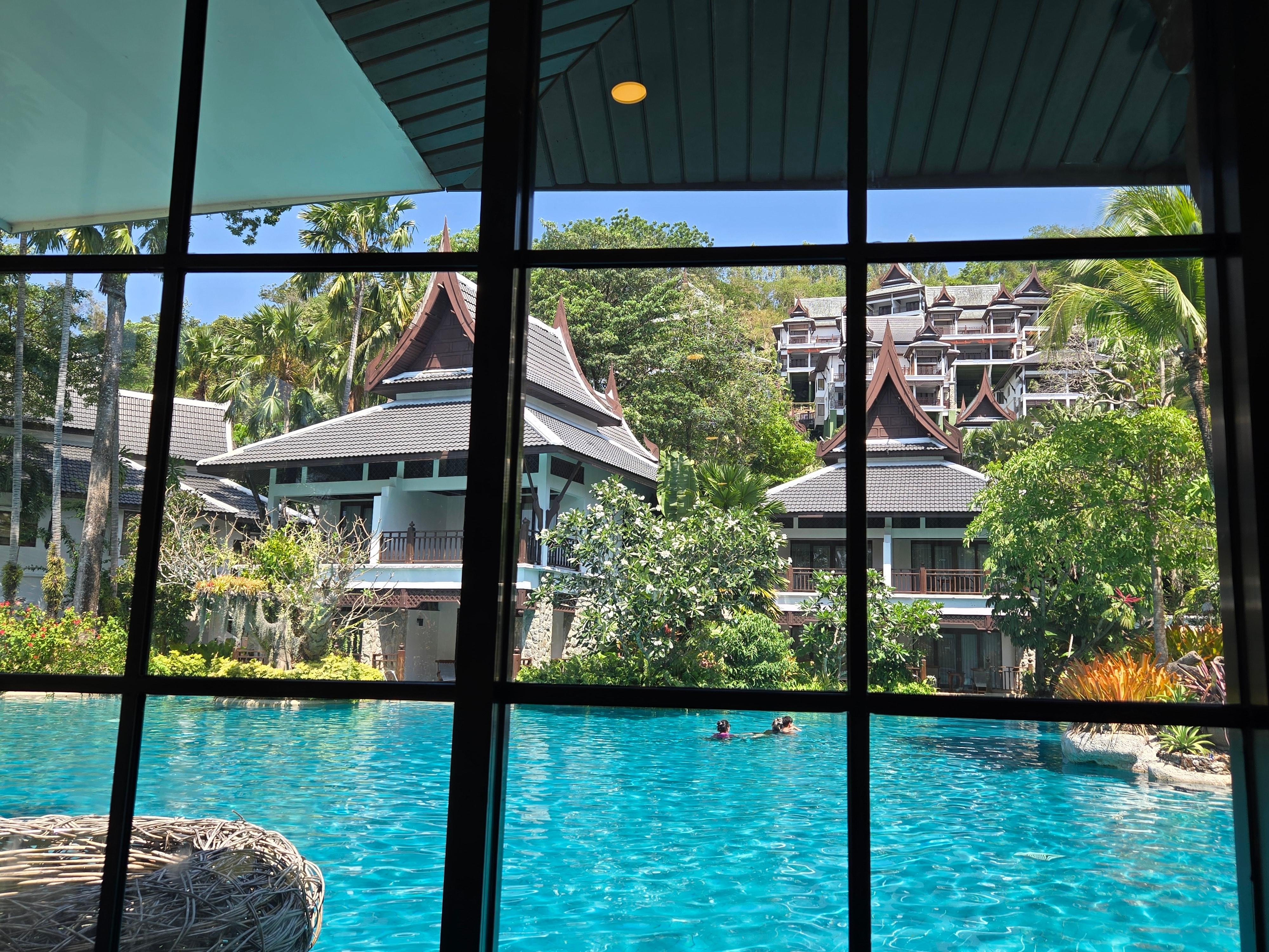 The pool from the café 