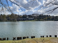 Le tour du lac est 2,5 km