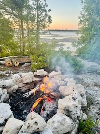 Tim kindly set up a fire for us every night of our stay. We felt so cozy roasting marshmallows, stargazing and telling ghost stories.