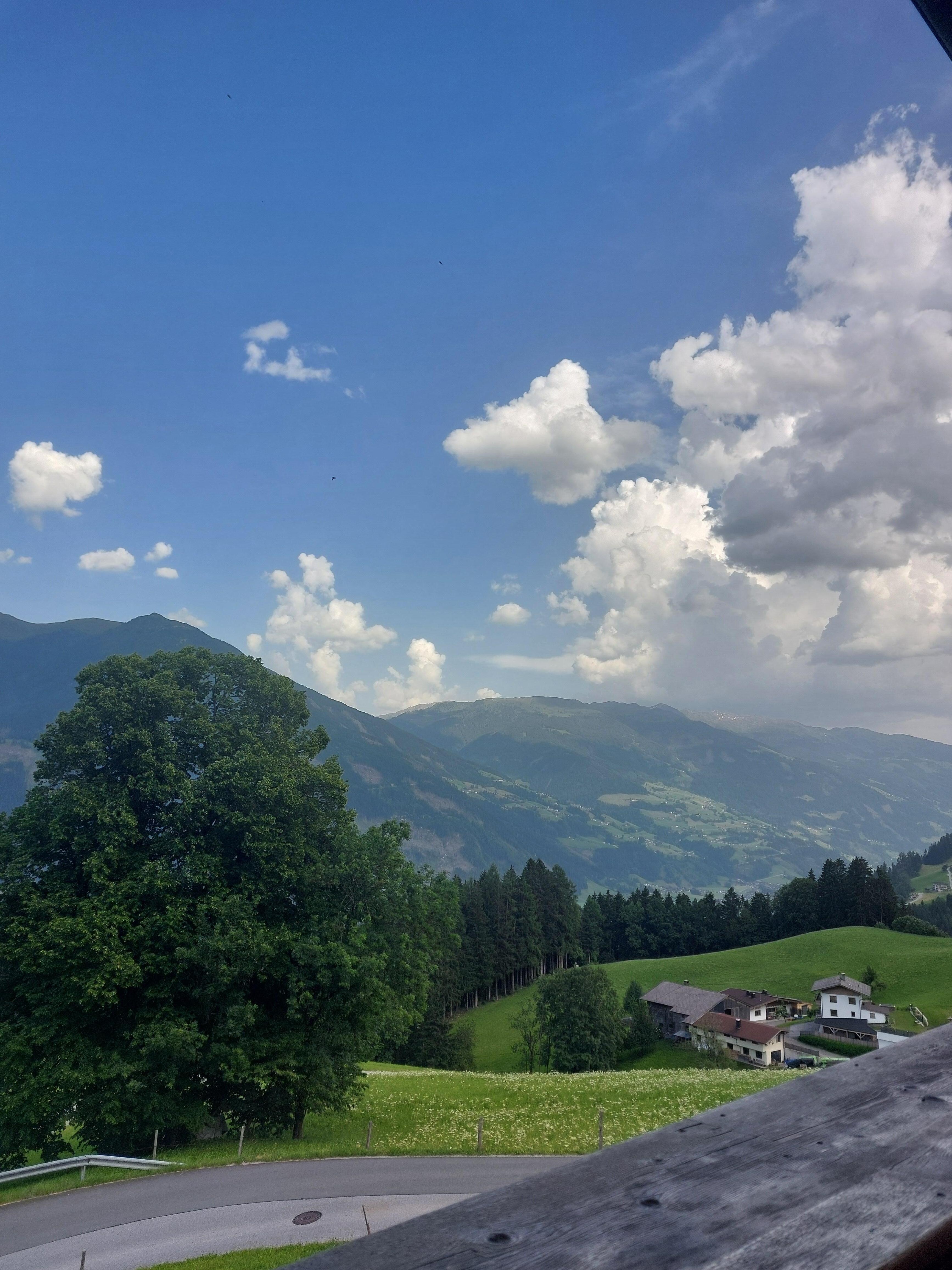 Blick vom Balkn der Unterkunft ins Zillertal