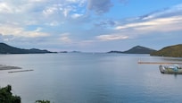 ホテルから見た海