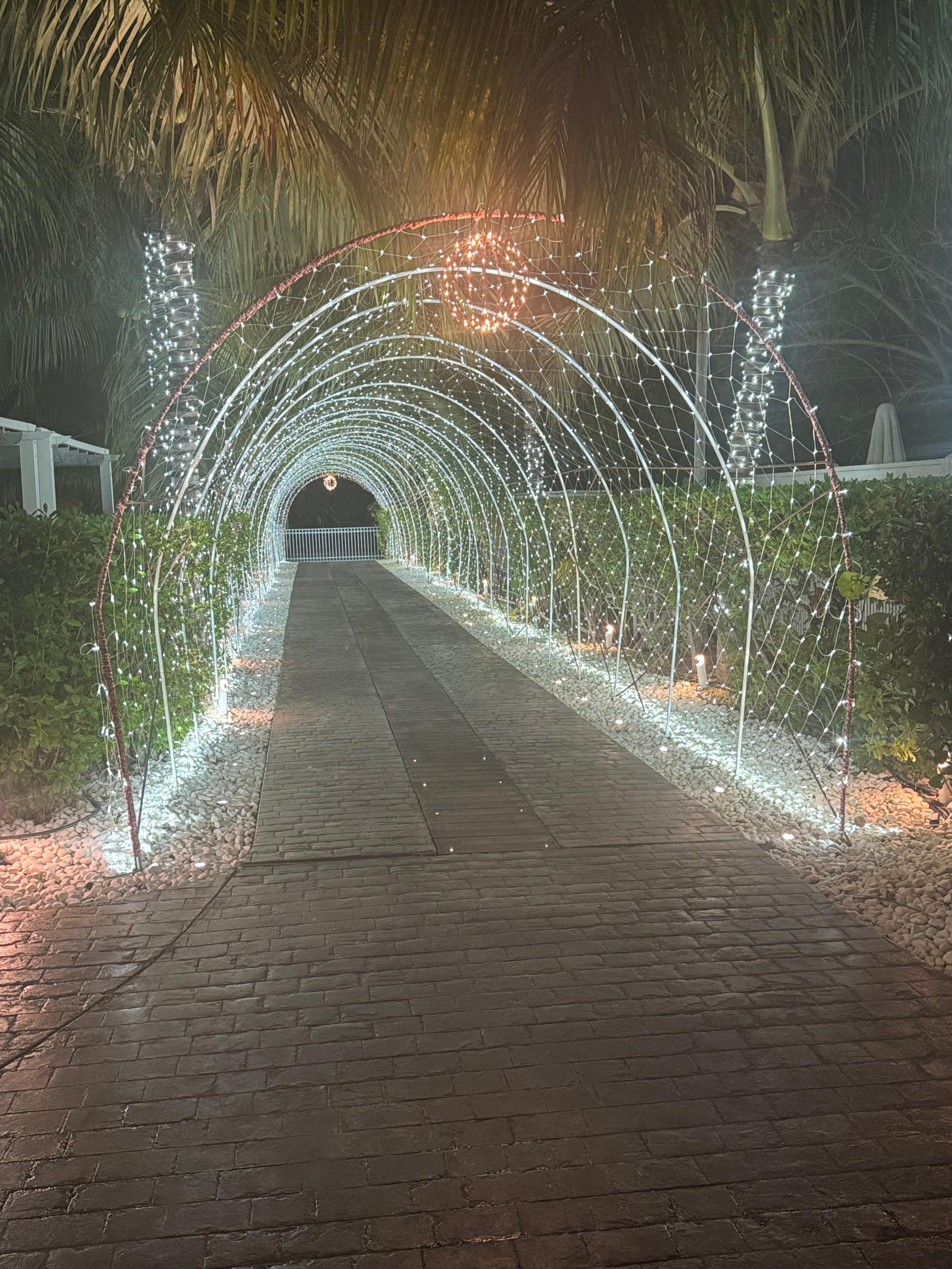 Gateway to the beach