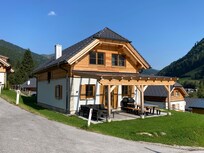 Sicht auf Haus von vorne