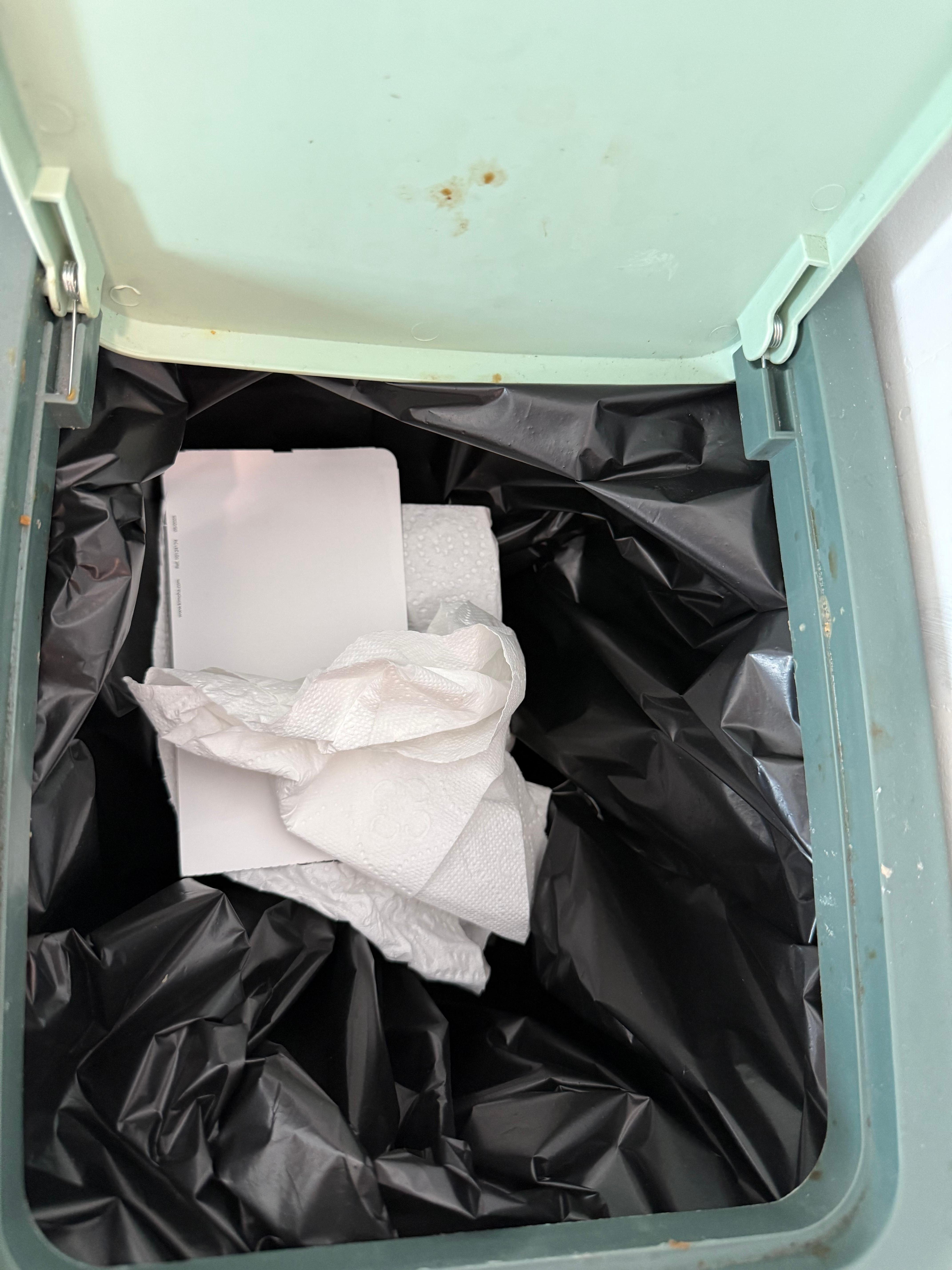 No change of bed, we had to do it ourselves. 