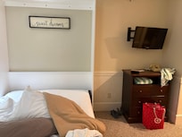 TV position in relation to the bed
