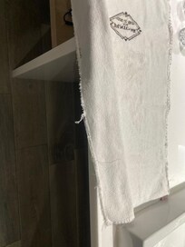 Las toallas muy desgastadas.