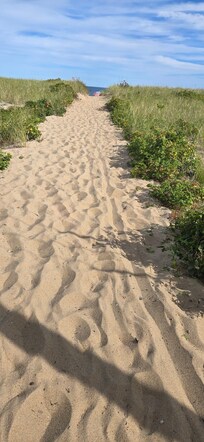30 sec walk to beachfront