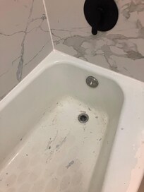Soiled bathtub