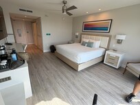 Beautiful, clean and modern room