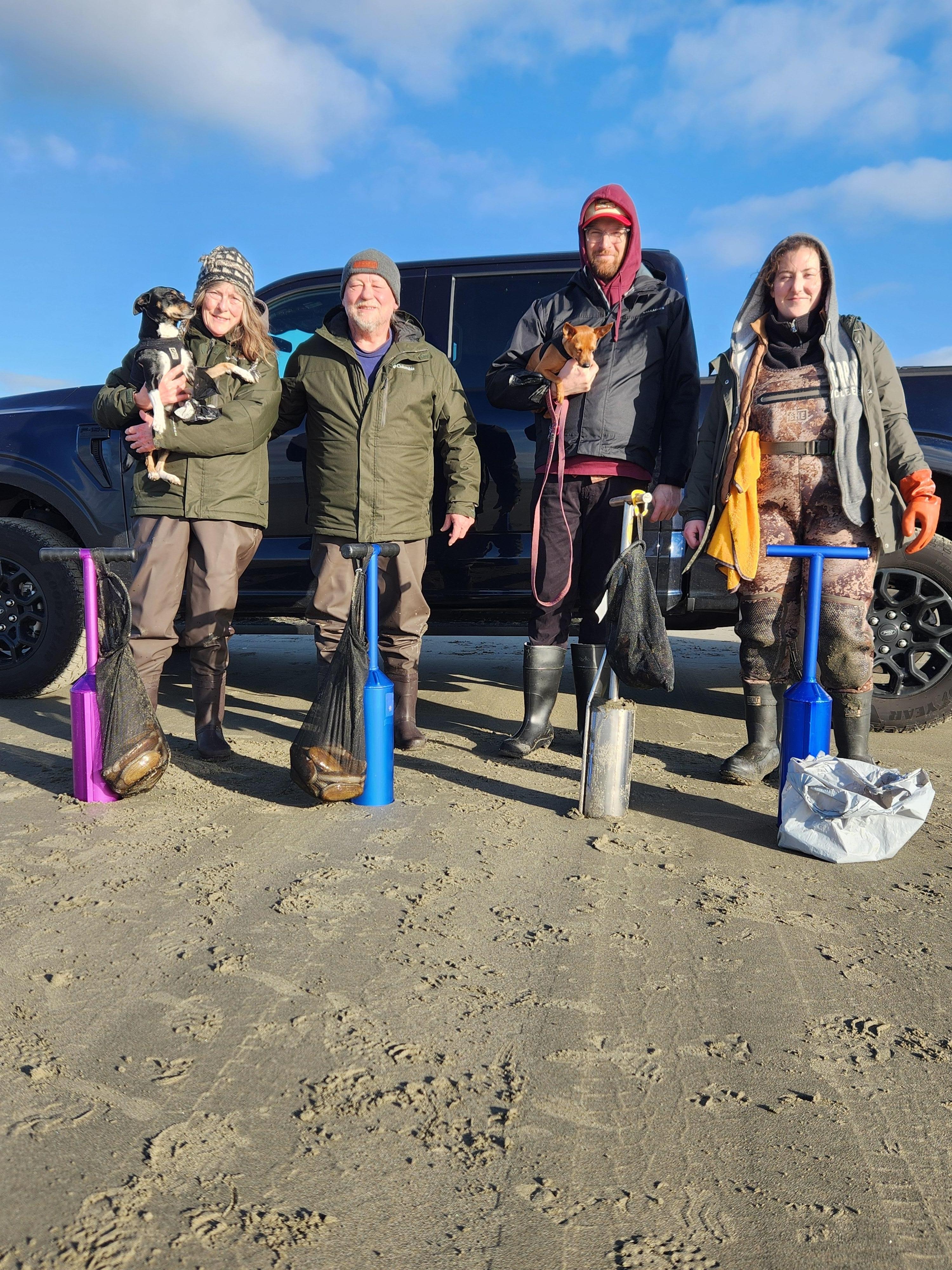 Clamming on our last day & the sun came out!