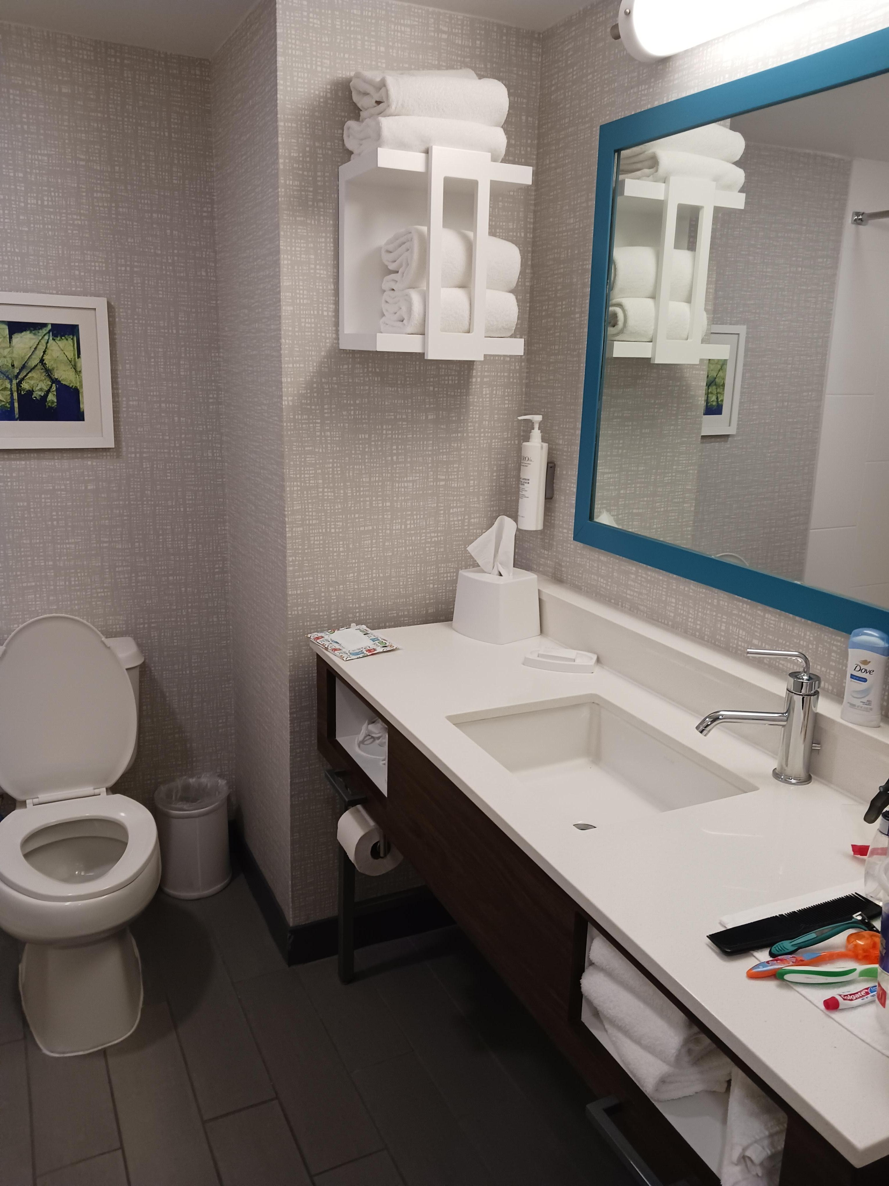 Great size and clean bathroom. 