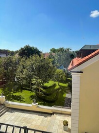 Green views and surrounding area