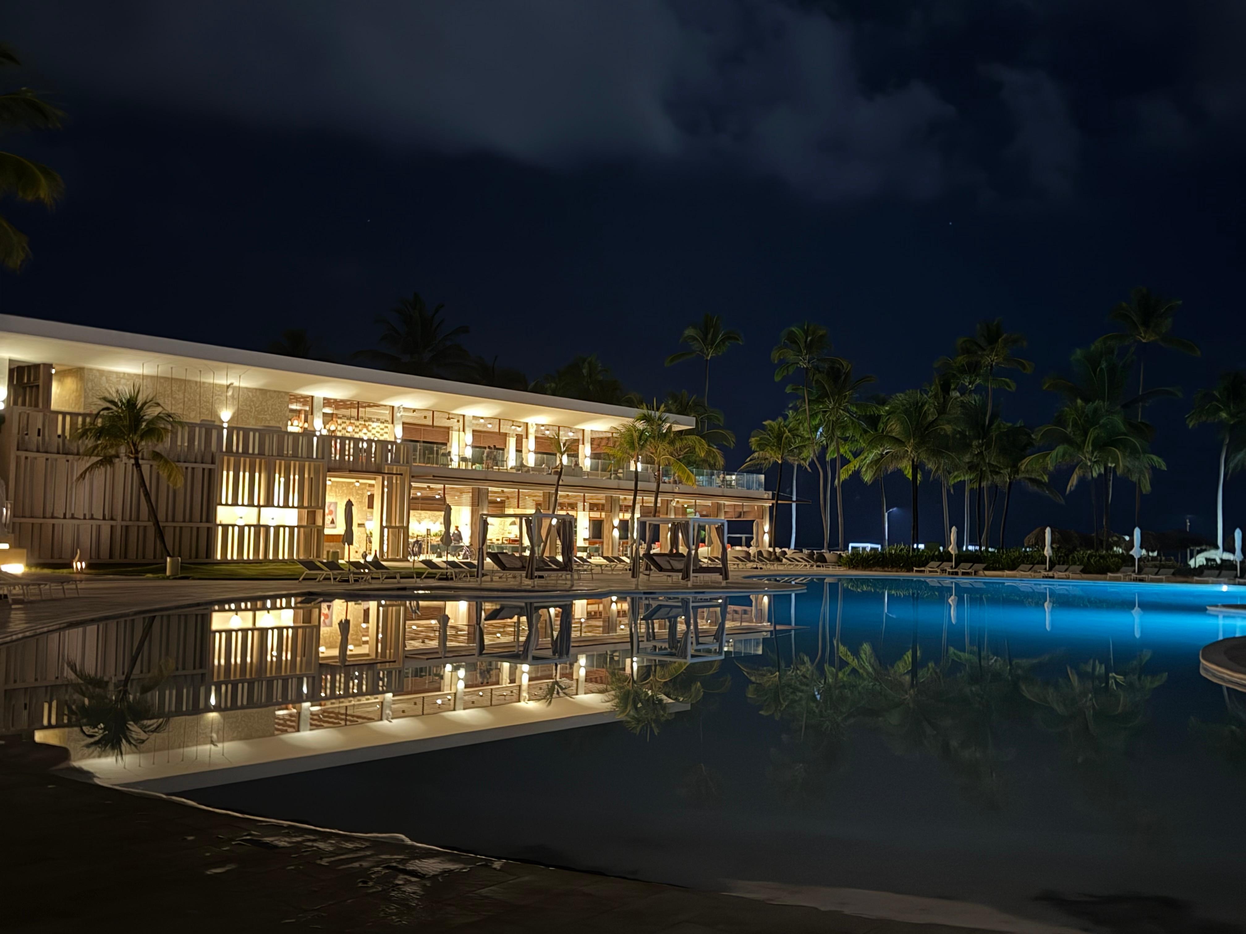 Beach House Bar/Rooftop