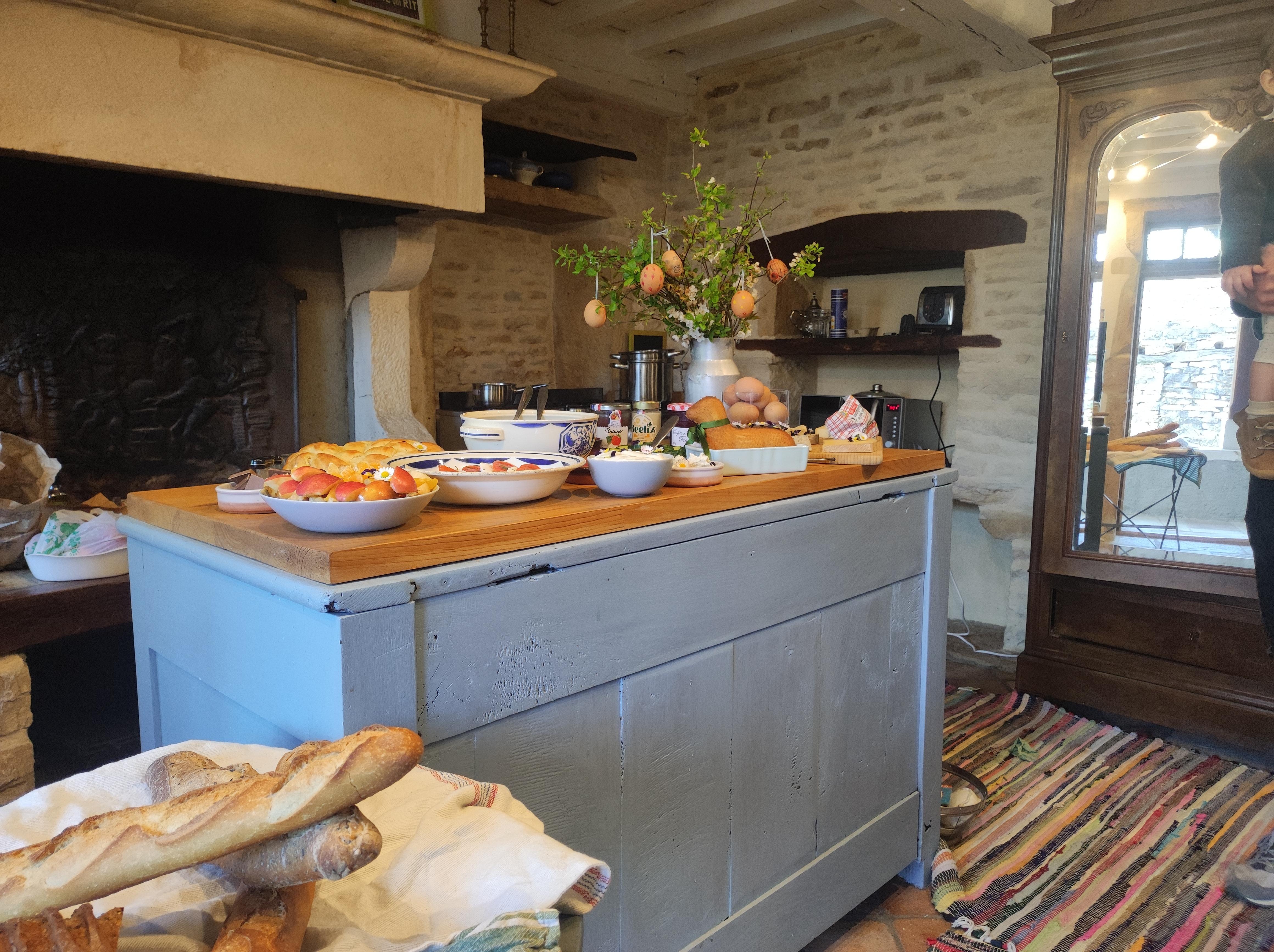 Super ausgestattet Küche für einen ausgiebigen Osterbrunch.