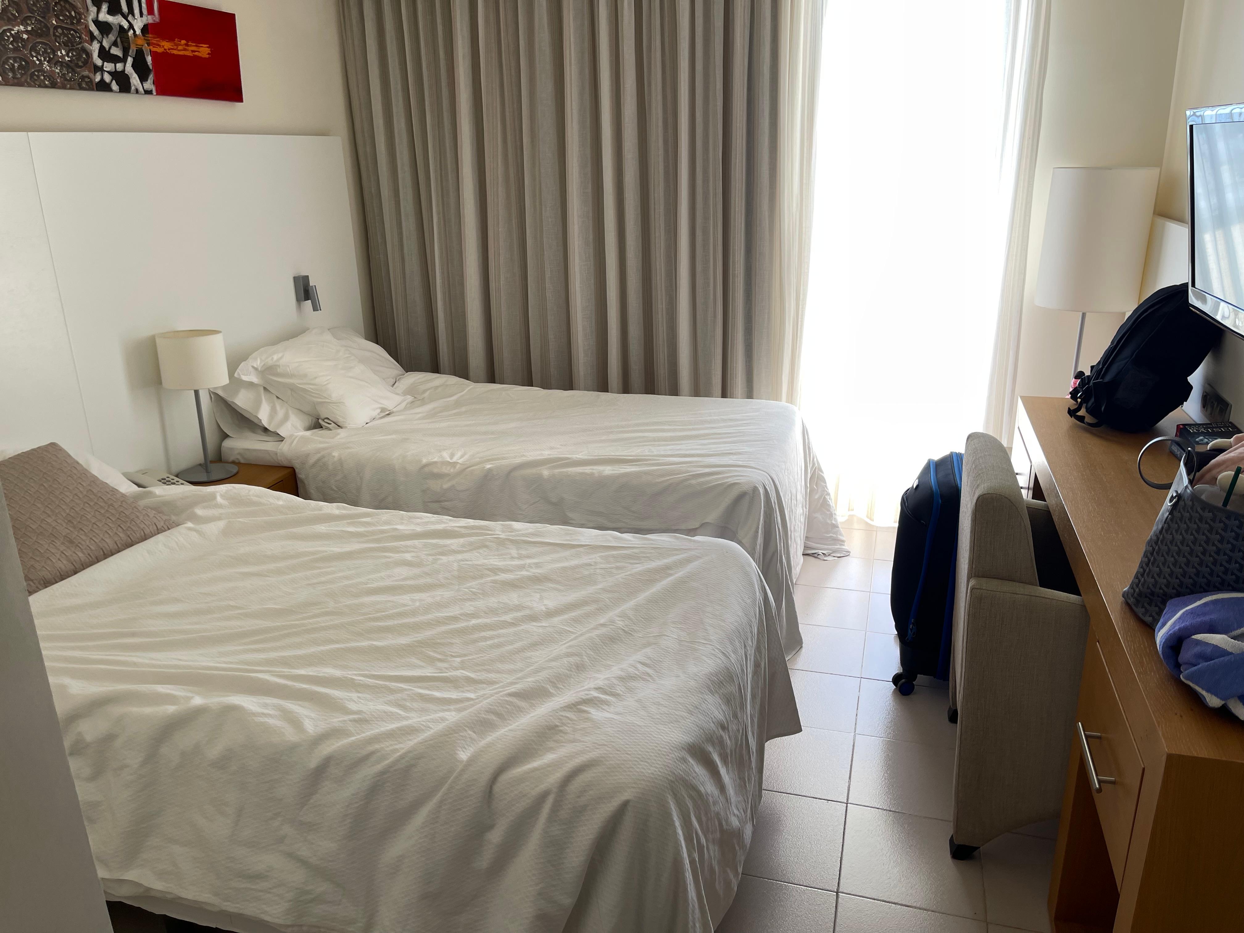 Das eher kleine Schlafzimmer