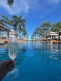 Club Pool