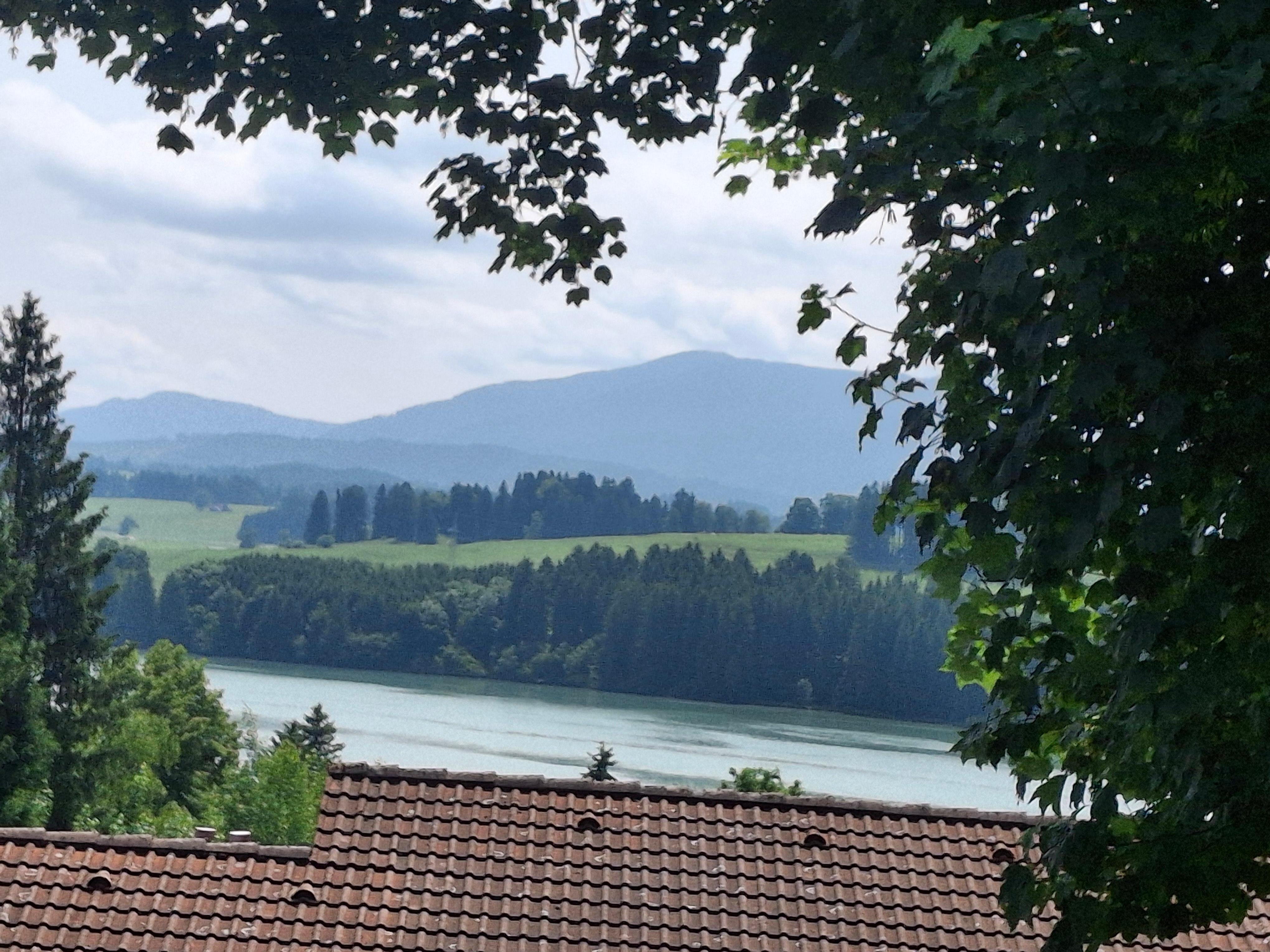 Der Blick von unserer Terrasse auf den See