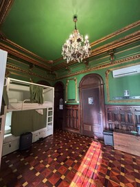 Female dorm, 8 beds