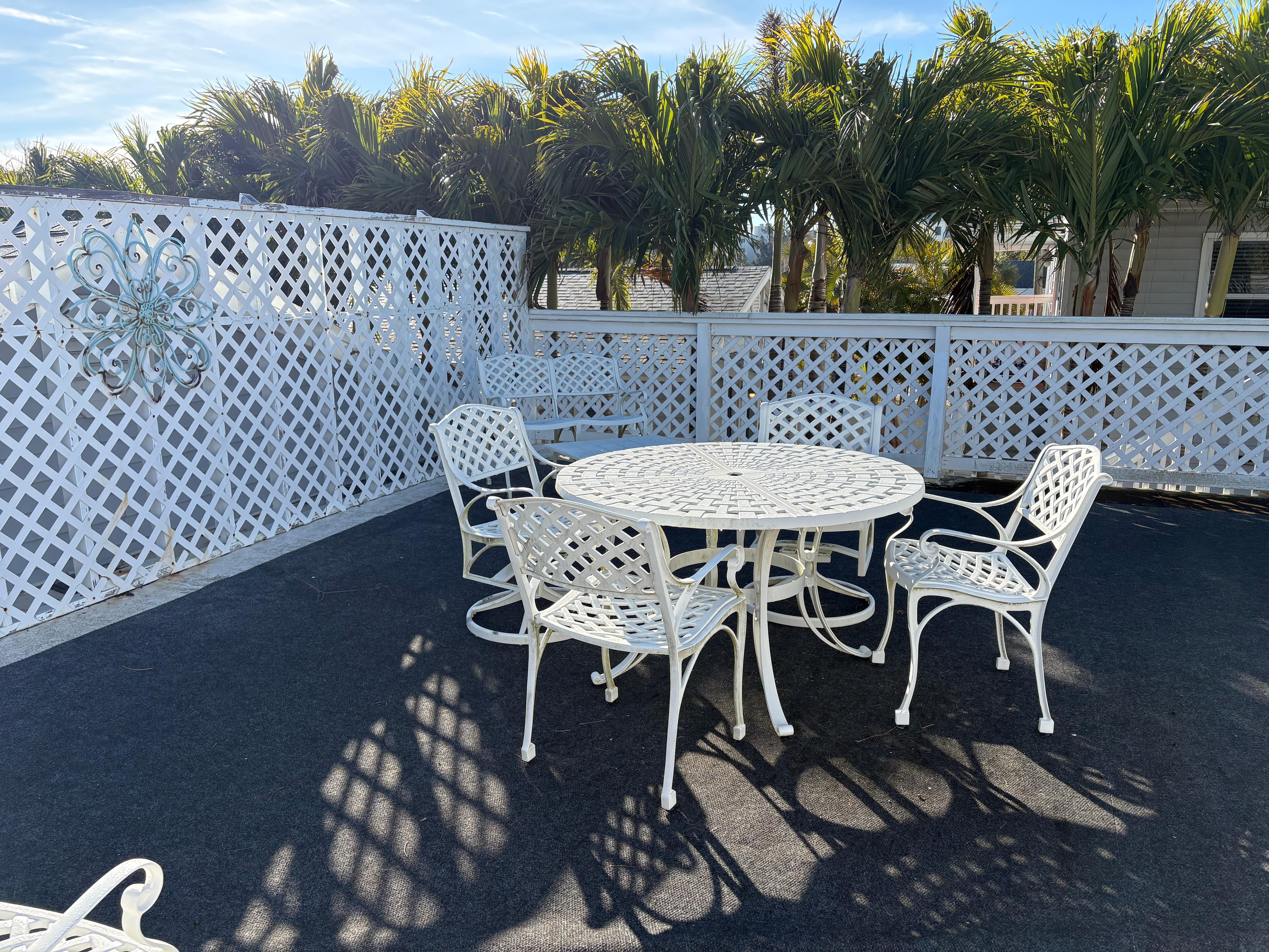 Table on sun roof for a morning’s cup of coffee.