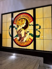 nice decorative touch at each level