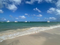 Footsteps to the beach