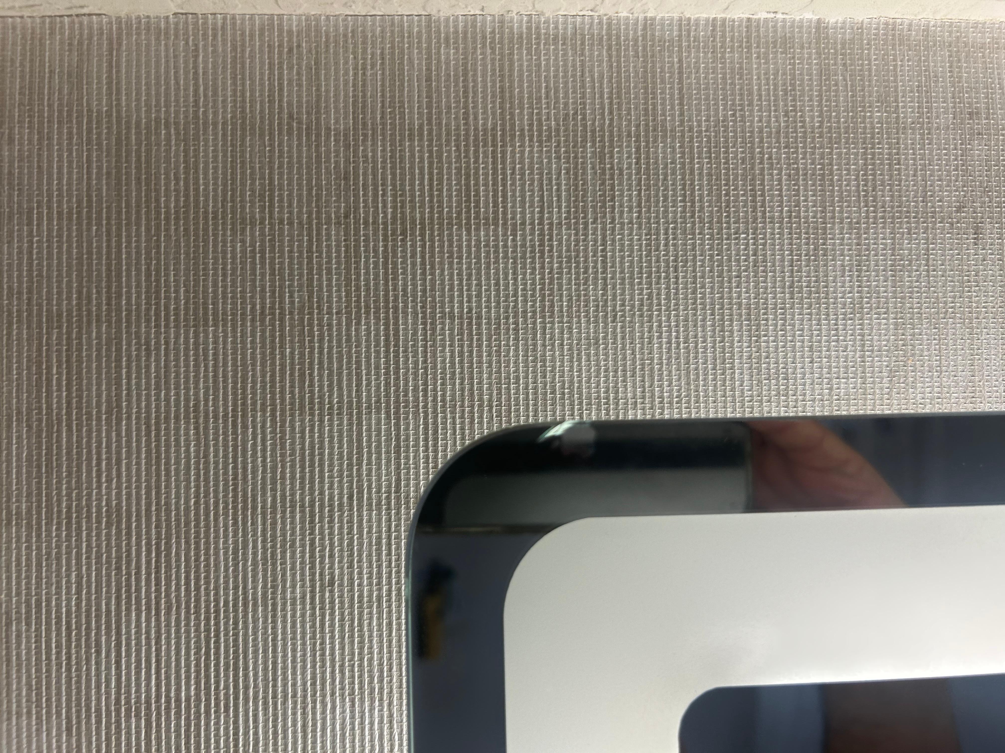 Beschädigter Spiegel 