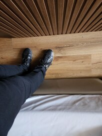 Kaum Platz neben dem Bett