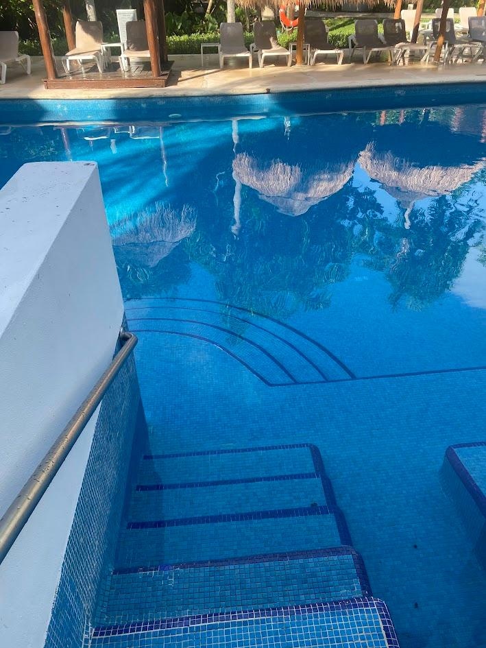 Pool Side Room