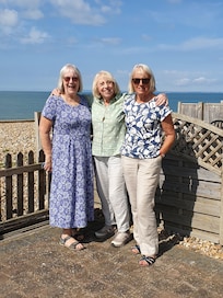 Girls just want to have fun!🤣