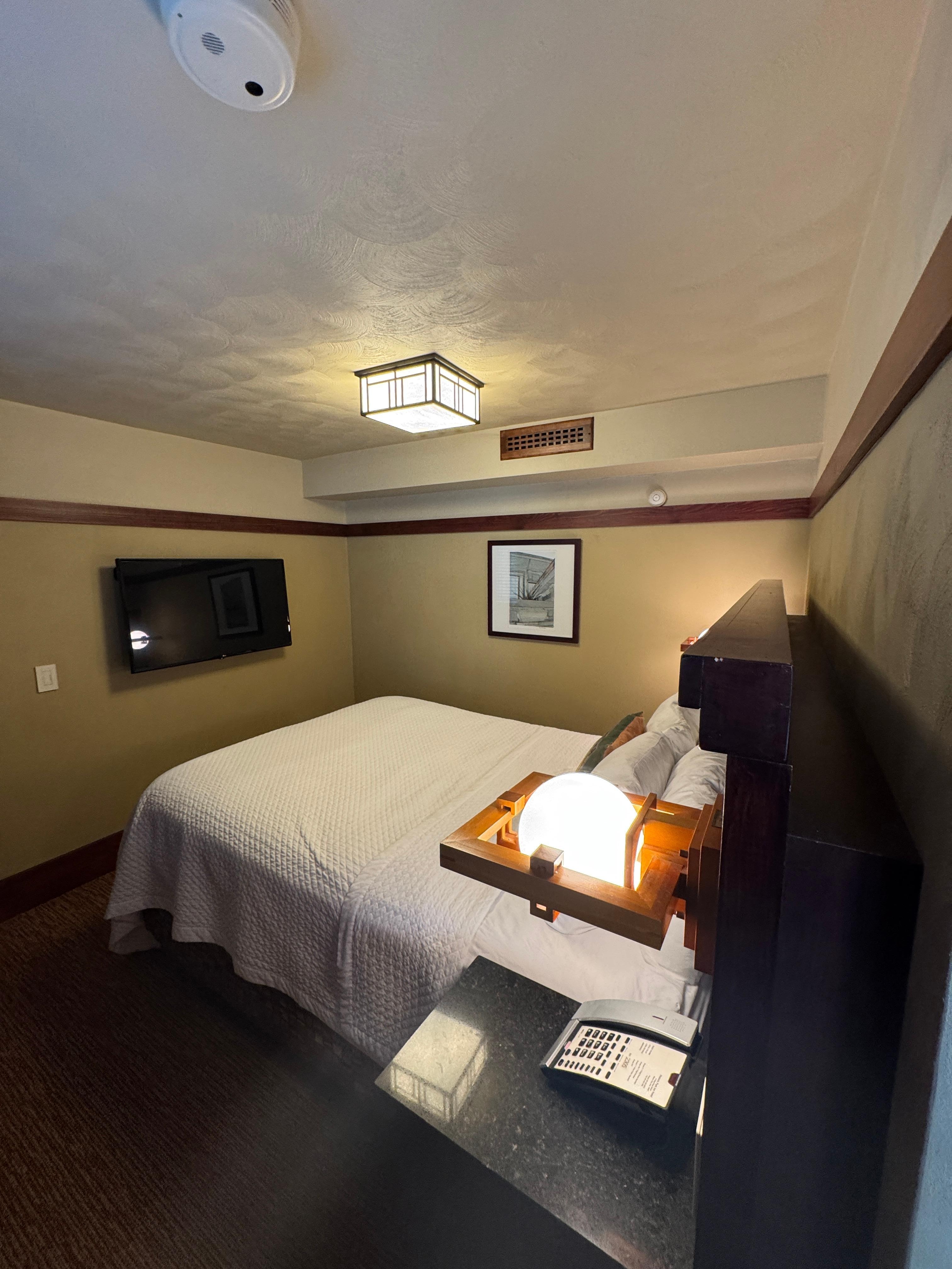 Queen suite