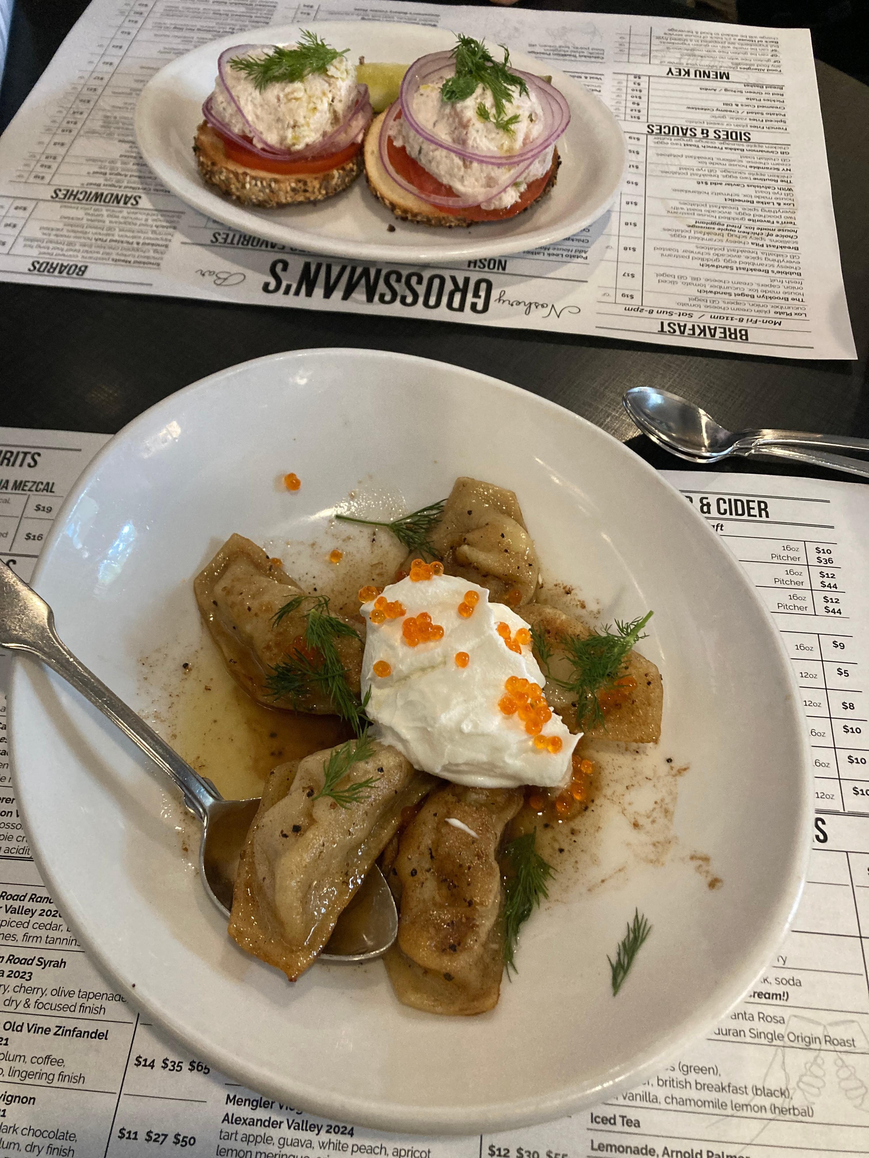 Breakfast right through the lobby was conveniently and very tasty!