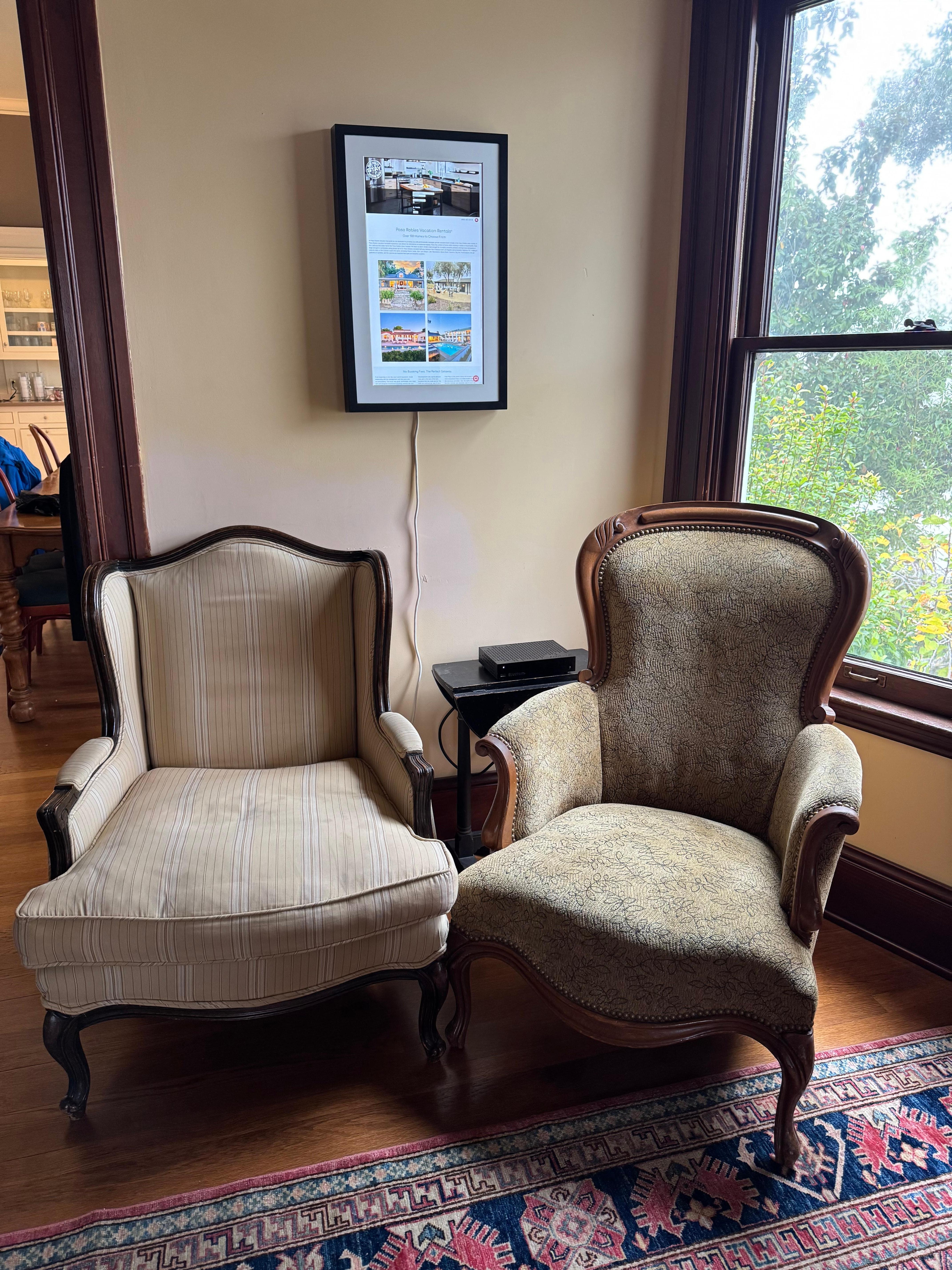 This was weird because there is a property ad screen in the living room. 