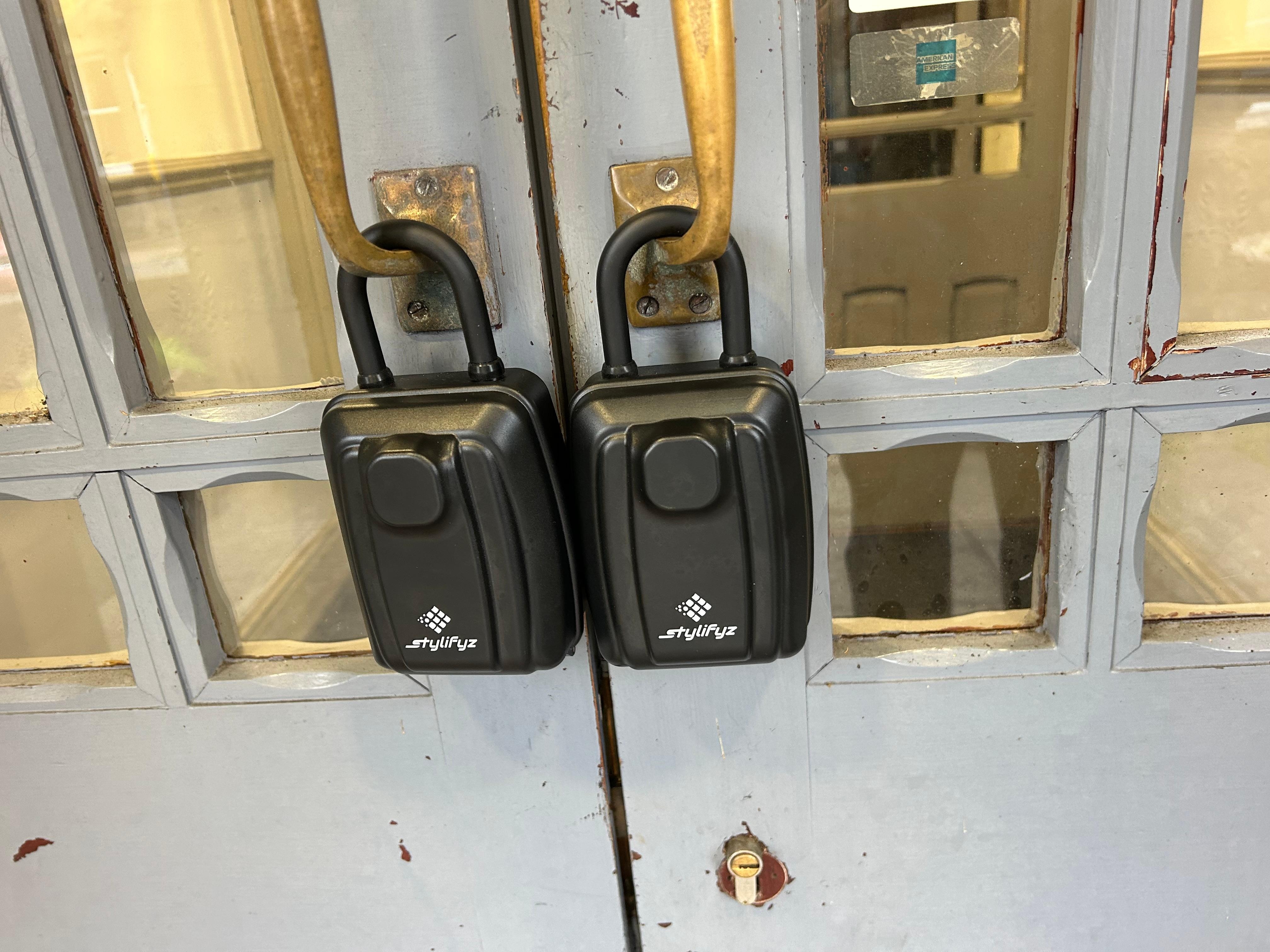 Lock box to gain access to room keys.