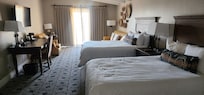 Casita Junior Double Bed suite. 650SqFt. Had large bathroom with walk in shower. Mini fridge. Bar area and additional sink. Balcony.