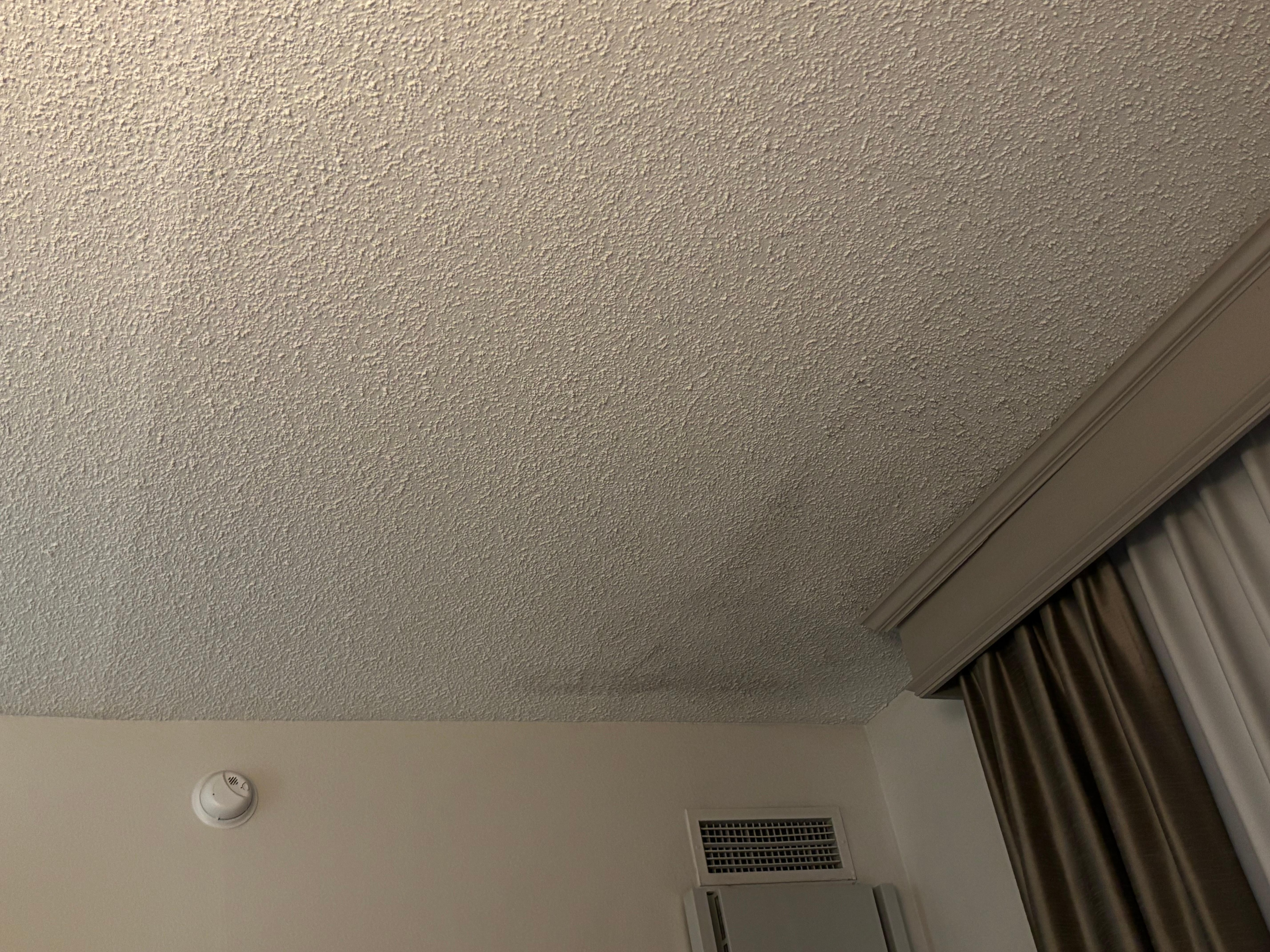 Cracks and dirt on the ceiling 
