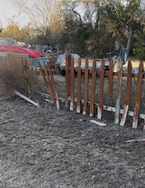 Side yard fence