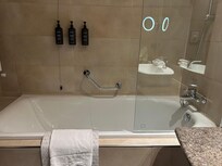 バスタブはゆったり