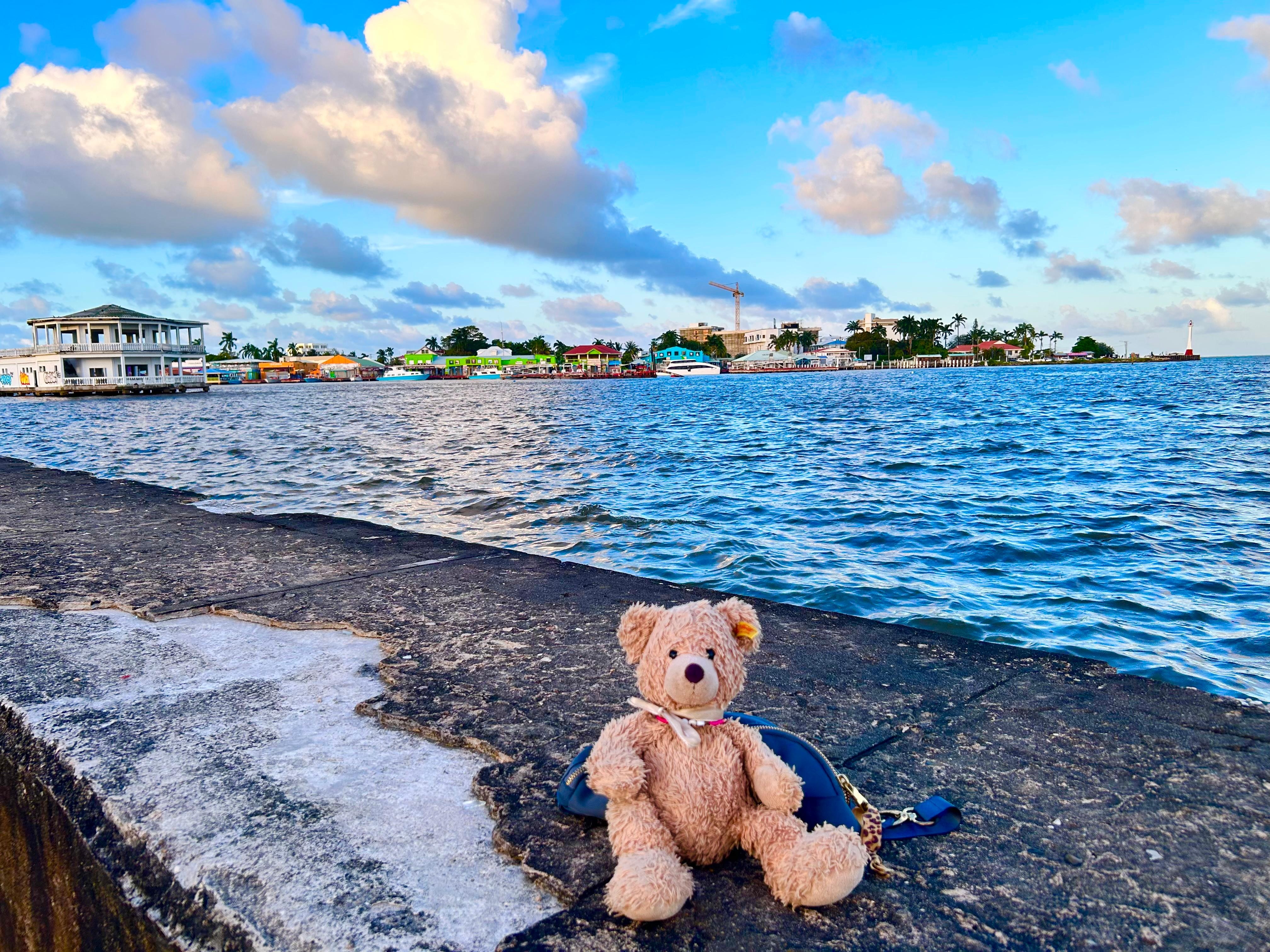 Kurz hinter dem Haus das Meer