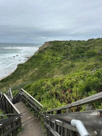 Nice hike to Mohegan Bluffs!