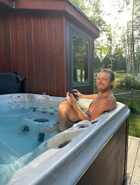 Hot tub time !!!