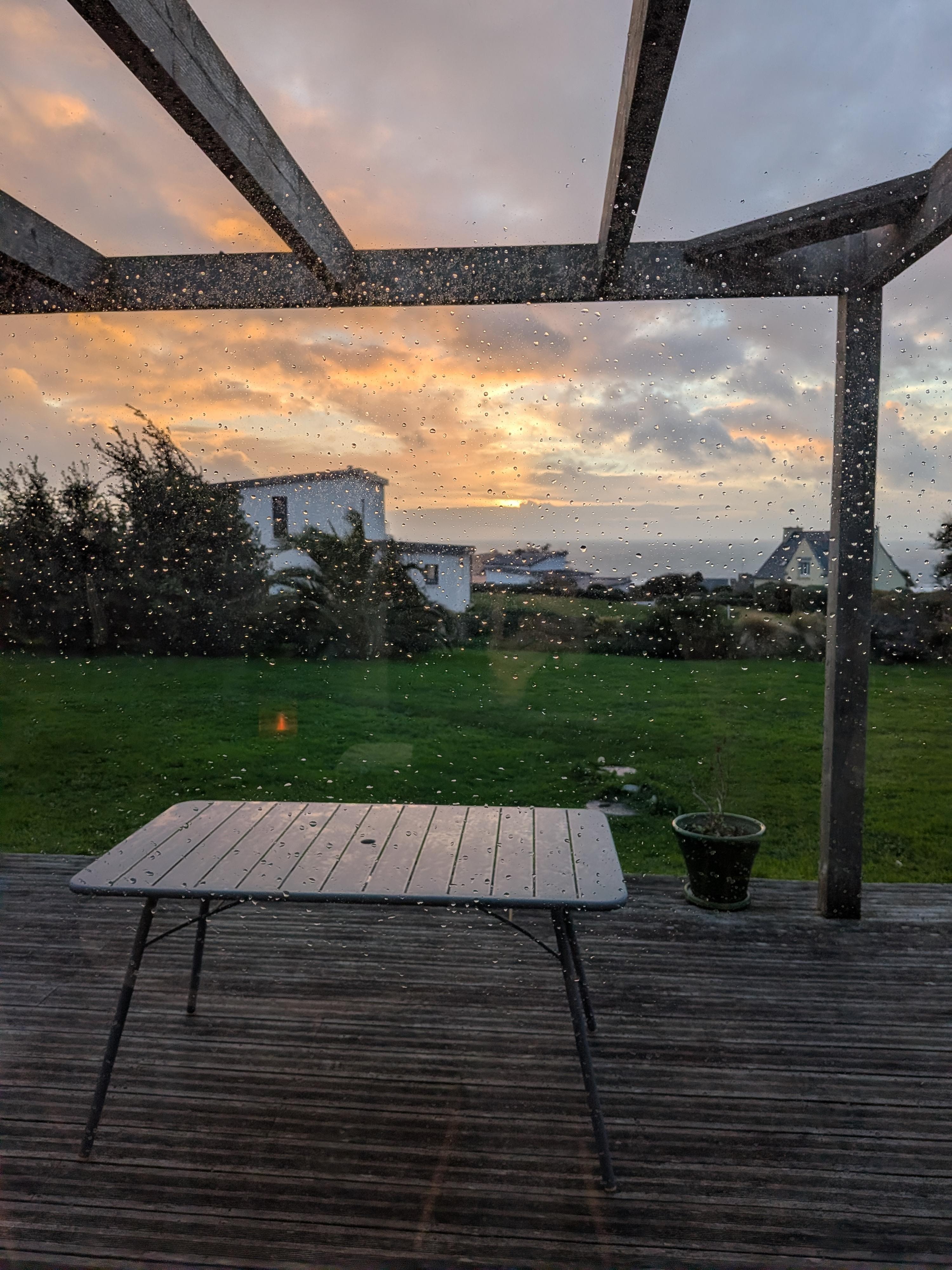 Terrasse, Blick auf den Sonnenuntergang 