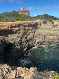 Puerto Ferro lighthouse ruins with a beautiful little cove in the foreground
9/3/2025