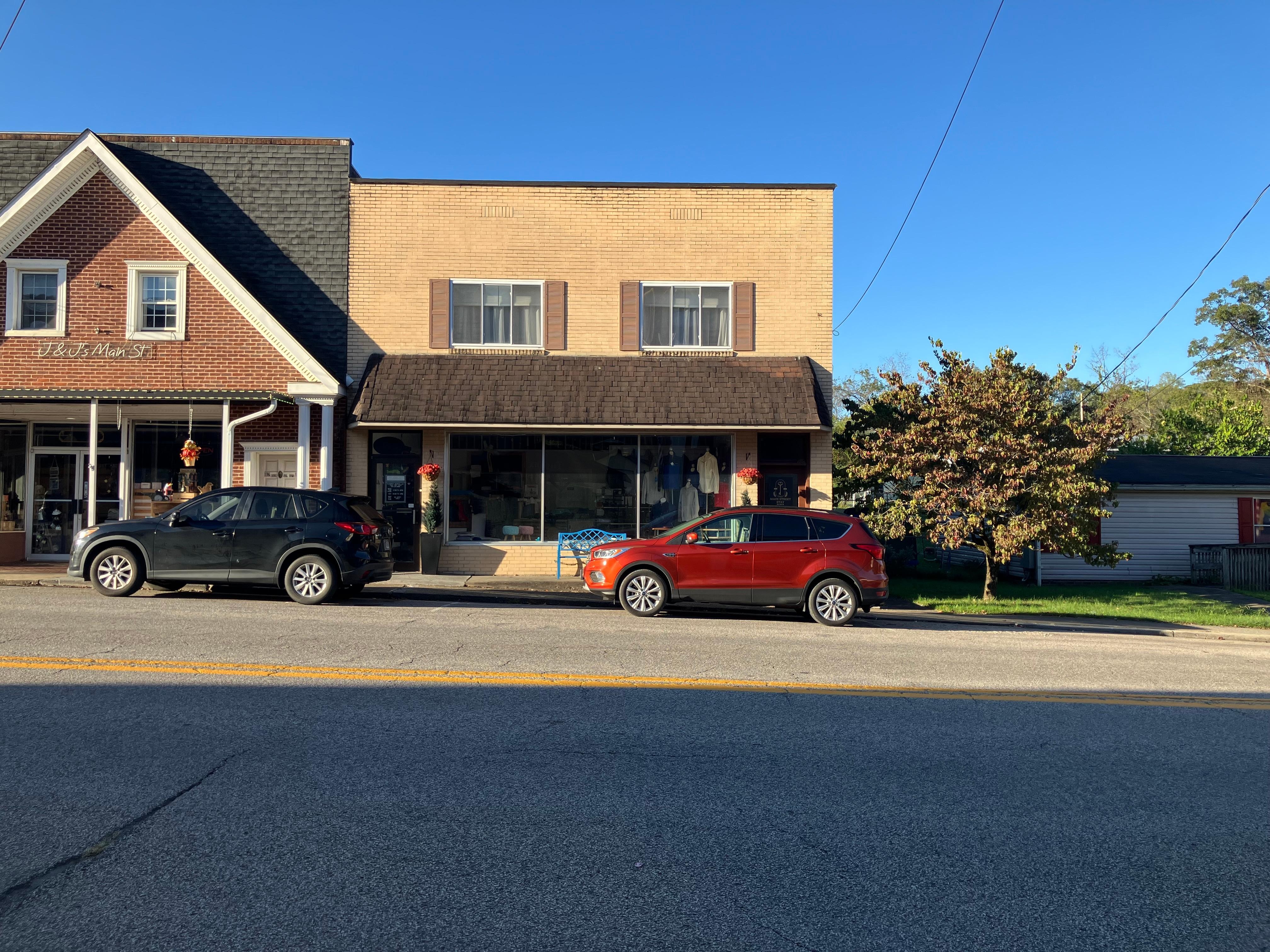 Upper level front view 