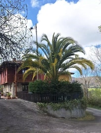 Vista de El Campón II (detrás están el I y Casa Nati