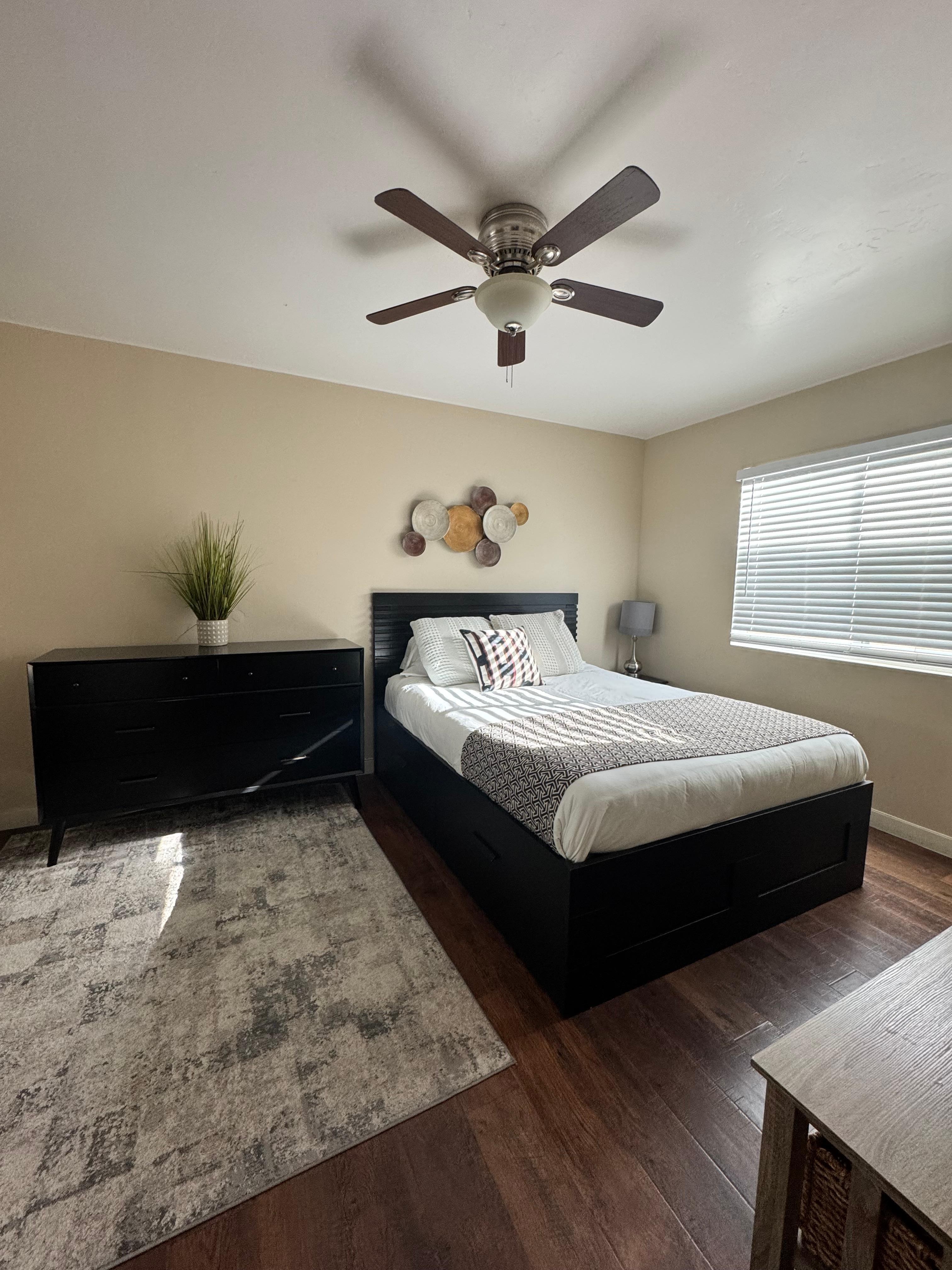 Secondary bedroom