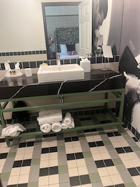 Modern sink