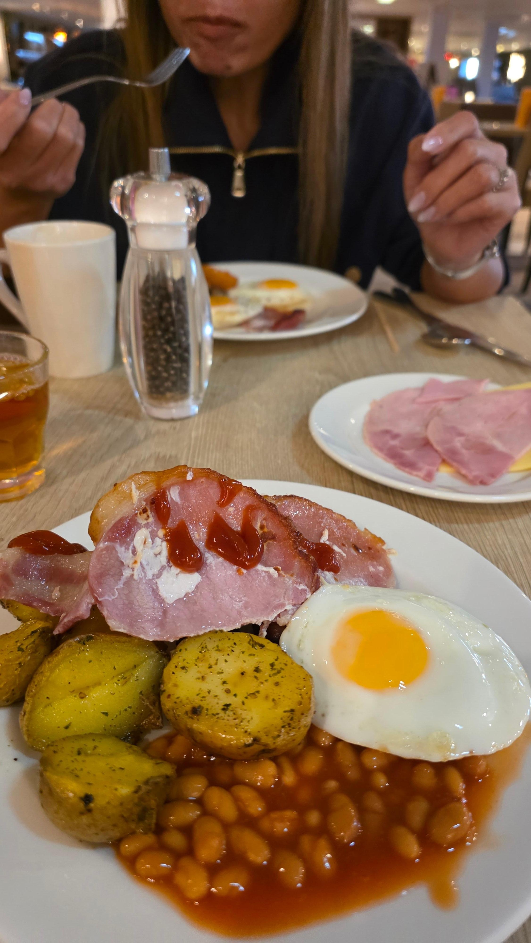 Excellent breakfast buffet